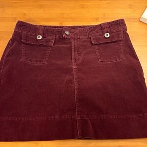 Patagonia Women's Burgundy Corduroy Skirt size 8
